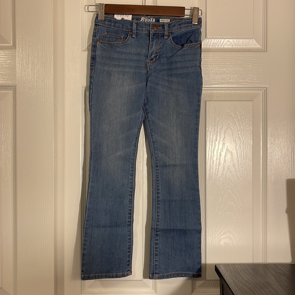 New OshKosh Bgosh girl’s bootcut light denim blue jeans size 7R